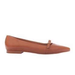 Marco Shoes Baleriny Helen brązowe. Brązowe baleriny z aplikacjami, ze skóry, klasyczne, ze szpiczastym noskiem, bez obcasa, bez zapięcia. W wyprzedaży za 369.00 zł.