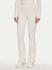 Guess Spodnie materiałowe Marika V4YB15 KCD02 Beżowy Regular Fit. Brązowe spodnie materiałowe Guess, z aplikacjami, z materiału. Za 329.99 zł.