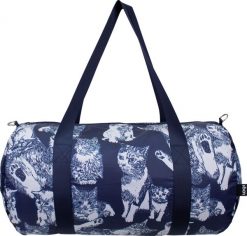 Torba LOQI Weekender Artist Red Poppy Bee koty z recyklingu. Czerwone torby podróżne LOQI, bez wzorów. Za 180.00 zł.
