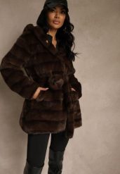 Brązowa Kurtka Futrzana z Nieodpinanym Kapturem Ozdobiona Paskiem Zetelia. Brązowe kurtki Renee, m, bez wzorów, z futra, eleganckie. Za 269.99 zł.
