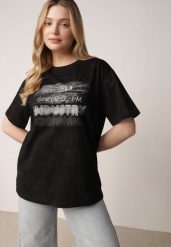 Czarny T-shirt z Bawełny o Kroju Oversize z Napisem Orinvyra. Czarne t-shirty Born2be, m, bez wzorów, z bawełny, biznesowe, bez kołnierzyka, bez ramiączek. Za 59.99 zł.