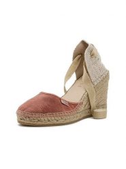 Natural world Czółenka w kolorze beżowo-czerwonym na koturnie rozmiar: 41. Brązowe czółenka Natural World, bez wzorów, klasyczne, bez obcasa, na koturnie, bez zapięcia. Za 165.99 zł.