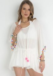 Biała Bluzka Narzutka Oversize ze Ściągaczem i Pomponami Bronnan. Białe bluzki Born2be, bez wzorów, z wiskozy, eleganckie, bez kołnierzyka, bez ramiączek. Za 99.99 zł.