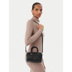 Torebka Furla. Czarne torebki klasyczne Furla, bez wzorów, bez dodatków. Za 1,299.00 zł.