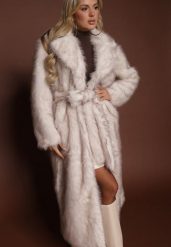 Jasnobeżowy Płaszcz Futerko z Paskiem Wiązanym w Talii Dinelle. Brązowe płaszcze Renee, na zimę, bez wzorów, z futra, eleganckie, bez kaptura. Za 389.99 zł.