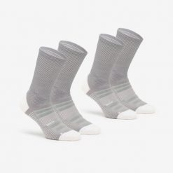 Skarpety turystyczne Hike 900 długie x2. Białe skarpetki QUECHUA, bez wzorów, z elastanu. Za 79.99 zł.