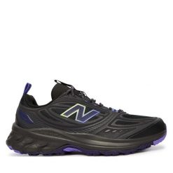 Buty do biegania New Balance. Czarne buty do biegania New Balance, bez wzorów, bez zapięcia, do biegania. Za 349.99 zł.