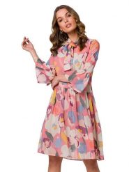 Stylove Sukienka w kolorze jasnoróżowym rozmiar: M. Różowe sukienki Stylove, m, bez wzorów, bez kołnierzyka, bez ramiączek, midi. Za 342.45 zł.