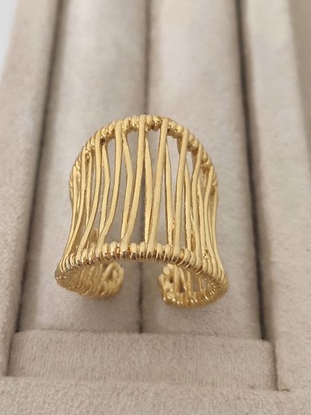 Luja Bijoux Pozłacany pierścionek rozmiar: onesize. Żółte pierścionki Luja Bijoux, pozłacane. Za 65.54 zł.
