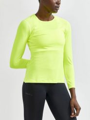 Craft Koszulka funkcyjna "ADV Essence" w kolorze żółtym rozmiar: M. Żółte t-shirty sportowe Craft, m, bez wzorów, bez ramiączek, outdoorowe. Za 101.94 zł.
