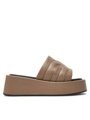 Furla Klapki YH85FPN BX2895 1257S Brązowy. Brązowe klapki Furla, bez wzorów, ze skóry, bez obcasa, bez zapięcia. Za 1,129.00 zł.