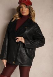 Czarna Kurtka Typu Biker o Kroju Oversize z Futrzaną Podszewką i Guzikami Nikilina. Czarne kurtki Renee, m, bez wzorów, z futra, eleganckie, bez kaptura. W wyprzedaży za 195.99 zł.