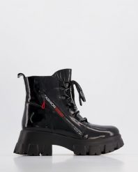 LAKIEROWANE WORKERY 10450-101 PAT BL. Botki Venezia, bez wzorów, z lakierowanej skóry, bez obcasa, bez zapięcia. Za 349.00 zł.