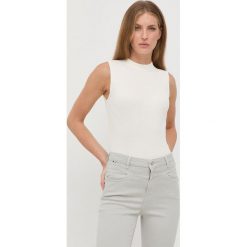 BOSS sweter wełniany damski kolor beżowy lekki z golfem. Brązowe swetry Boss, l, bez wzorów, z wełny, bez ramiączek. W wyprzedaży za 329.99 zł.