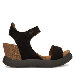Sandały Fly London. Czarne sandały Fly London, bez wzorów, bez obcasa, na koturnie, bez zapięcia. Za 669.99 zł.