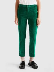 Benetton Spodnie chino w kolorze zielonym rozmiar: W40. Zielone spodnie materiałowe Benetton, bez wzorów. Za 65.85 zł.