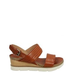 BRĄZOWE SANDAŁY 866065 CANNELLA. Brązowe sandały Venezia, bez wzorów, ze skóry, bez obcasa, bez zapięcia. Za 249.00 zł.