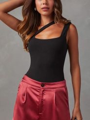 Milan Kiss Top w kolorze czarnym rozmiar: XL. Czarne topy Milan Kiss, xl, bez wzorów, bez kołnierzyka, bez ramiączek. Za 104.99 zł.