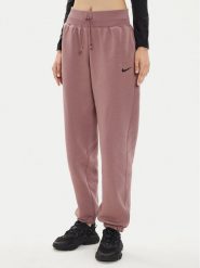 Nike Spodnie dresowe DQ5887 Różowy Oversize. Czerwone spodnie dresowe Nike, bez wzorów, z bawełny. Za 209.99 zł.