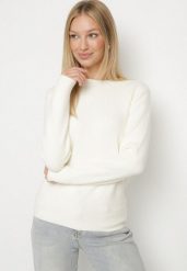 Jasnobeżowy Sweter z Wełną w Klasycznym Stylu Firrive. Brązowe swetry Born2be, bez wzorów, z jeansu, klasyczne, bez ramiączek. Za 59.99 zł.