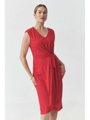 TATUUM Sukienka "Halley" w kolorze czerwonym rozmiar: XL. Czerwone sukienki Tatuum, xl, bez wzorów, bez kołnierzyka, bez ramiączek, midi. Za 231.13 zł.