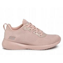 Buty damskie SKECHERS Bobs Sport Squad Tough Talk. Czerwone buty treningowe Skechers, bez wzorów, bez zapięcia, trekkingowe, skechers sport. Za 199.00 zł.