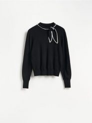 Sweter z dodatkiem wiskozy - czarny. Czarne swetry Reserved, l, bez wzorów, z dzianiny, bez ramiączek. Za 119.99 zł.