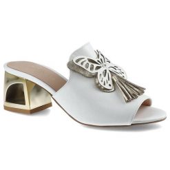 Białe Klapki Damiss Skórzane Buty Na Lato. Białe klapki DAMISS, na lato, z aplikacjami, ze skóry, eleganckie, bez kołnierzyka, bez ramiączek. Za 199.00 zł.