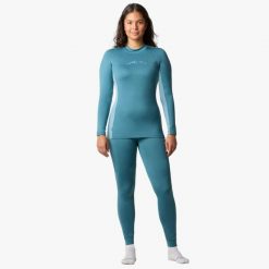 Zestawy szybkoschnące Turystyka Damska Swedemount Thermal Warm Baselayer Set. Zielone bielizna termoaktywna damska SWEDEMOUNT, bez wzorów, bez ramiączek, narciarskie. Za 249.99 zł.