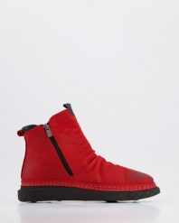 BOTKI Z NUBUKU 32-FE12 RED. Czerwone botki Venezia, bez wzorów, z nubiku, bez obcasa, bez zapięcia. Za 229.00 zł.