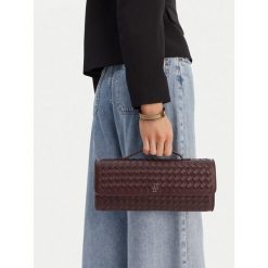 Torebka Badura. Czerwone torebki klasyczne Badura, bez wzorów, klasyczne, bez dodatków. Za 229.99 zł.