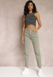 Zielone Jeansy Mom Fit High Waist Kasena. Zielone jeansy Renee, bez wzorów, z jeansu, klasyczne, z podwyższonym stanem. W wyprzedaży za 47.99 zł.