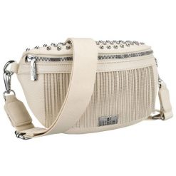 Modna saszetka damska wykonana ze skóry ekologicznej w jasnobeżowym kolorze, zamykana suwakiem - Peterson. Brązowe nerki i saszetki Peterson, bez wzorów, ze skóry ekologicznej, bez dodatków. Za 71.99 zł.