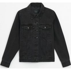 Kurtka jeansowa - Czarny. Czarne kurtki House, l, bez wzorów, z denimu, bez kaptura. W wyprzedaży za 59.99 zł.