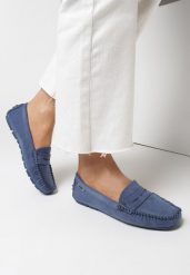 Niebieskie Mokasyny Euthophai. Niebieskie mokasyny Born2be, z aplikacjami, ze skóry. Za 99.99 zł.