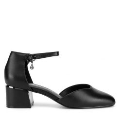 Czółenka Lasocki. Czarne czółenka Lasocki, bez wzorów, bez obcasa, bez zapięcia. Za 209.99 zł.