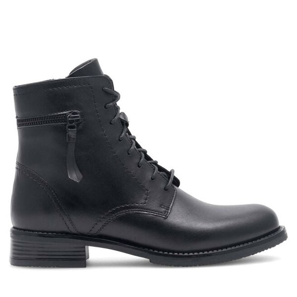 Trzewiki Lasocki. Czarne botki Lasocki, bez wzorów, bez obcasa, na płaskiej podeszwie, bez zapięcia. Za 179.99 zł.