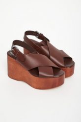 Sandały damskie skórzane na koturnie Angio WEEKEND MAX MARA. Sandały Weekend Max Mara, bez wzorów, bez obcasa, na koturnie, bez zapięcia. Za 1,579.00 zł.