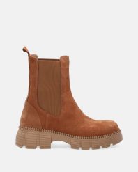 BRĄZOWE SZTYBLETY Z ZAMSZU 1123309-1 53 TAN. Brązowe botki Venezia, bez wzorów, ze skóry, bez obcasa, bez zapięcia. Za 399.00 zł.