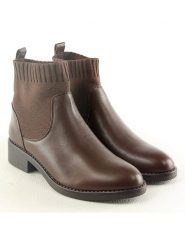 C'M Sztyblety w kolorze brązowym rozmiar: 38. Brązowe botki C'M, bez wzorów, sportowe, bez zapięcia. Za 127.05 zł.