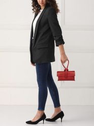 Lia Biassoni Skórzana torebka w kolorze czerwonym - 22 x 13 x 6 cm rozmiar: onesize. Czerwone torebki klasyczne Lia Biassoni, bez wzorów, z materiału, przez ramię, bez dodatków. Za 217.99 zł.