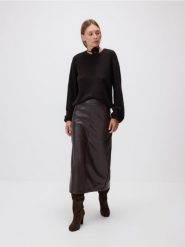 Sweter z dodatkiem wełny - ciemnobrązowy. Brązowe swetry Reserved, l, bez wzorów, z dzianiny, bez ramiączek. Za 149.99 zł.