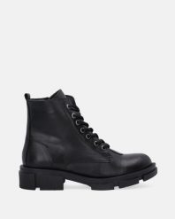 CZARNE OCIEPLANE TRZEWIKI DAMSKIE 53C0726 BLACK. Czarne botki Venezia, bez wzorów, ze skóry, bez obcasa, bez zapięcia. Za 399.00 zł.