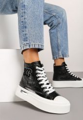 Czarne Trampki za Kostkę na Platformie z Ozdobną Wstawką Mesidra. Czarne trampki Renee, z aplikacjami, z jeansu, eleganckie, za kostkę, bez zapięcia. W wyprzedaży za 83.99 zł.