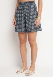 Niebieskie Szorty z Bawełny z Wysokim Stanem w Paski Voriene. Niebieskie szorty Born2be, bez wzorów, z bawełny, klasyczne. Za 39.99 zł.