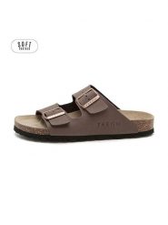 Teegu Klapki w kolorze brązowym rozmiar: 40. Brązowe klapki teegu, bez wzorów, klasyczne, z otwartym noskiem, bez obcasa, bez zapięcia. Za 121.99 zł.