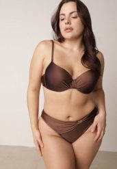 Brązowe Bikini Biustonosz i Figi z Ozdobnym Marszczeniem i Aplikacją Periete. Brązowe bikini Born2be, z aplikacjami, eleganckie. Za 99.99 zł.