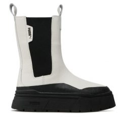 Sztyblety Puma. Białe botki Puma, bez wzorów, bez obcasa, na płaskiej podeszwie, bez zapięcia. Za 299.99 zł.