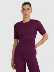4F Koszulka treningowa slim szybkoschnąca damska - fioletowa XL. Fioletowe t-shirty sportowe 4f, uniwersalny, bez wzorów, z elastanu, bez ramiączek, na fitness i siłownię. Za 129.99 zł.