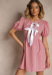 Czerwona Retro Sukienka w Kratkę Vichy o Rozkloszowanym Kroju z Wiązaniem Temarea. Czerwone sukienki Renee, na co dzień, l, bez wzorów, z jeansu, eleganckie, bez kołnierzyka, bez ramiączek, mini, kopertowe. W wyprzedaży za 67.99 zł.